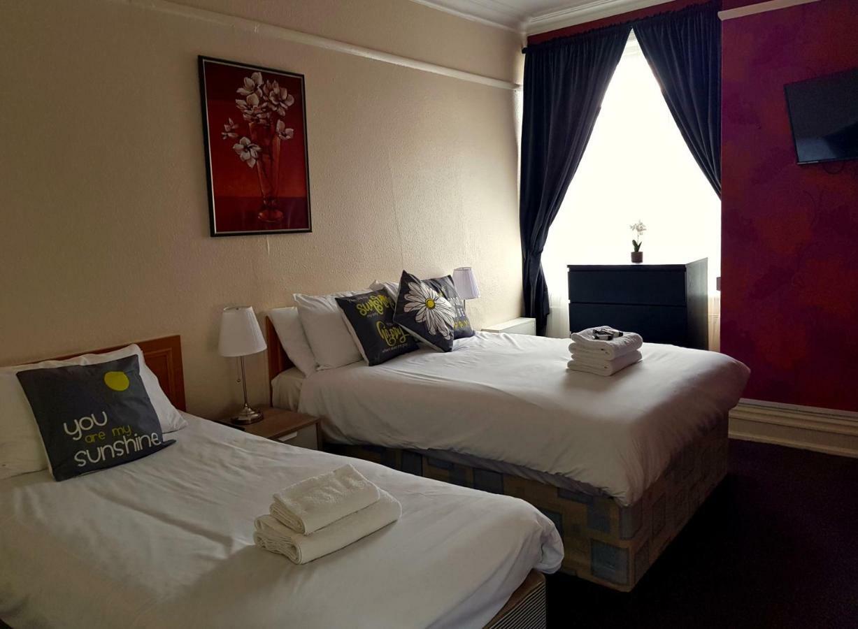 Hotel Newbury à Bornemouth Extérieur photo
