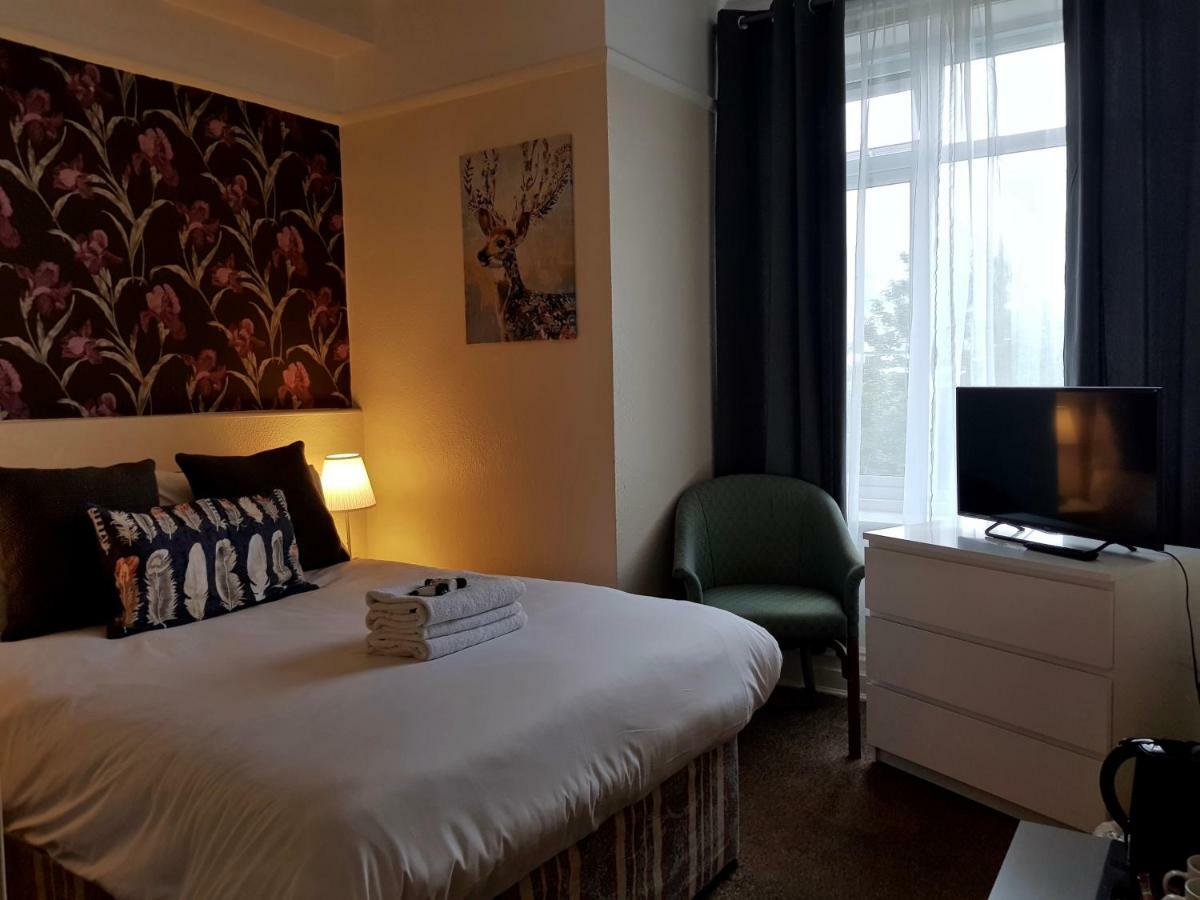 Hotel Newbury à Bornemouth Extérieur photo