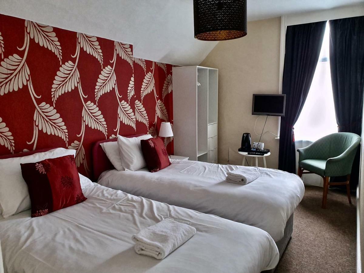 Hotel Newbury à Bornemouth Extérieur photo