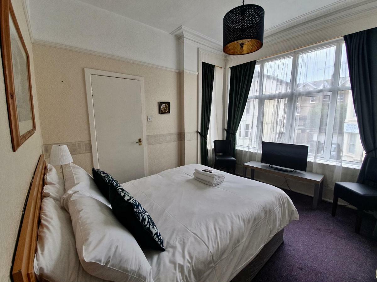 Hotel Newbury à Bornemouth Extérieur photo