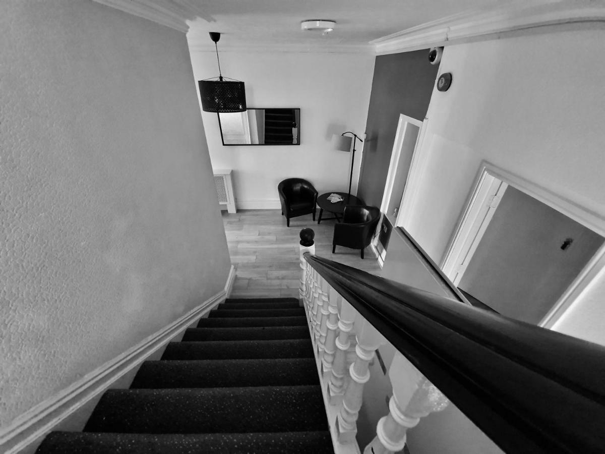 Hotel Newbury à Bornemouth Extérieur photo