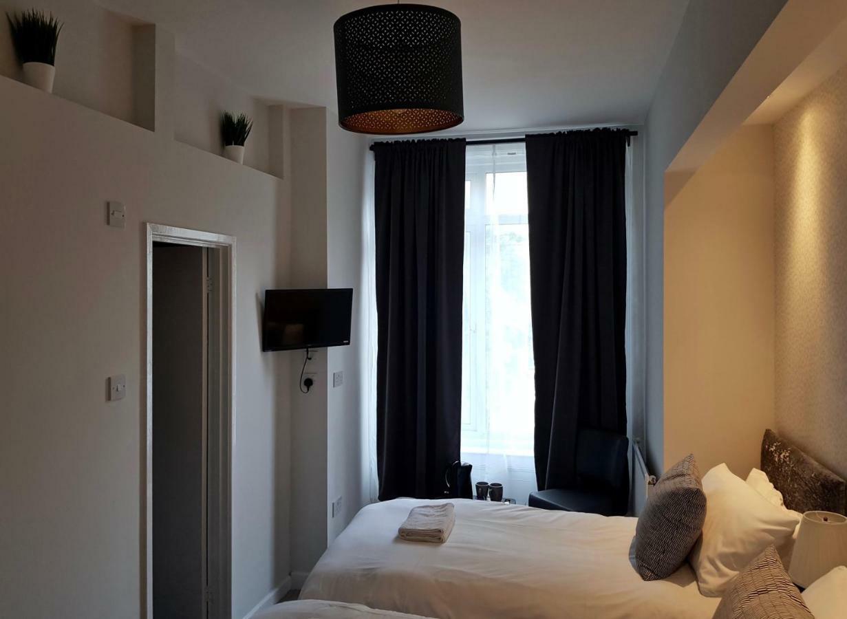 Hotel Newbury à Bornemouth Extérieur photo