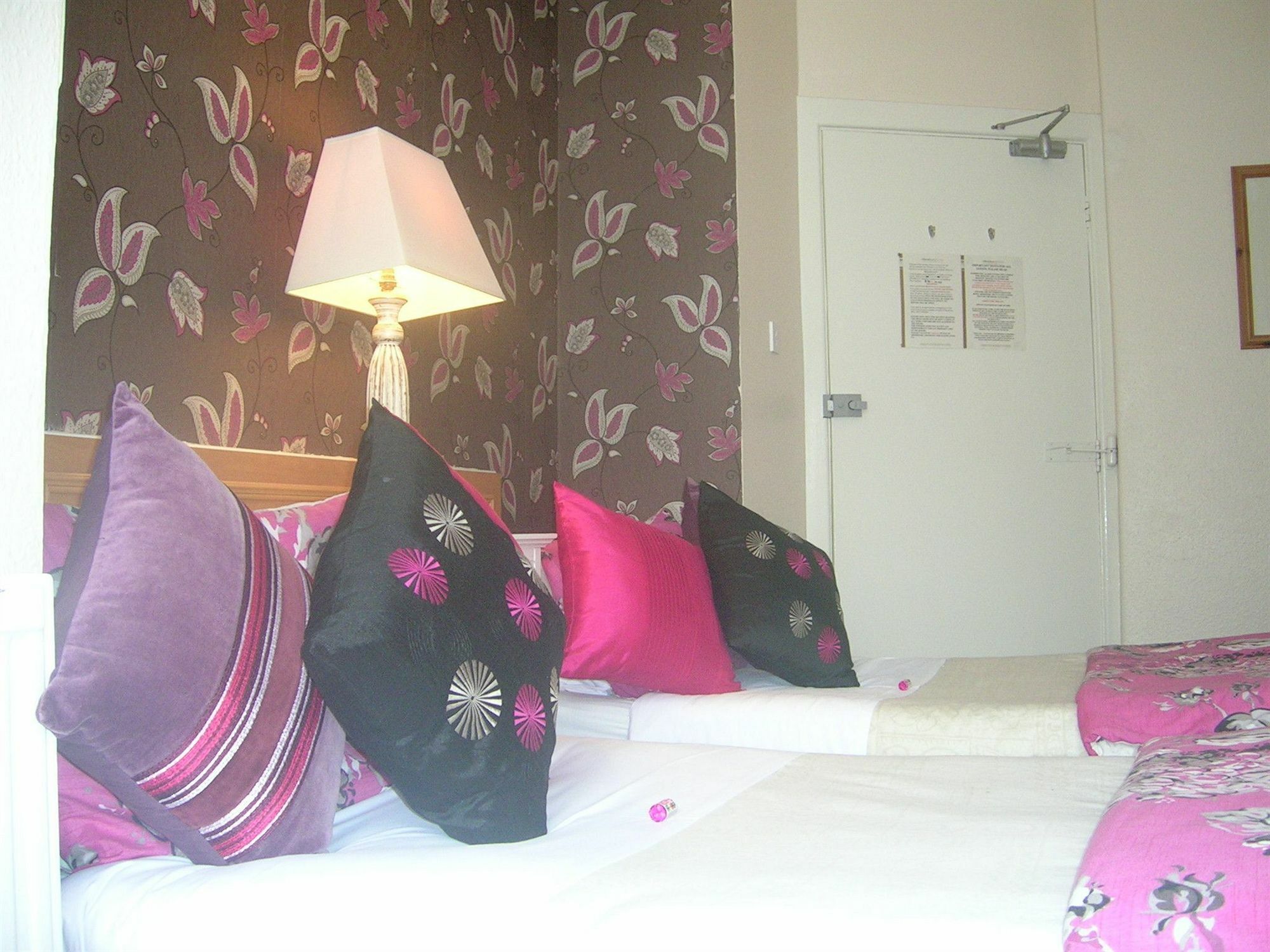 Hotel Newbury à Bornemouth Extérieur photo